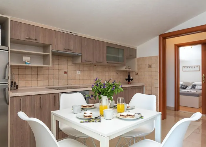 Stela; Charming 1bedroom Apt. With A Stunning View Τρογκίρ